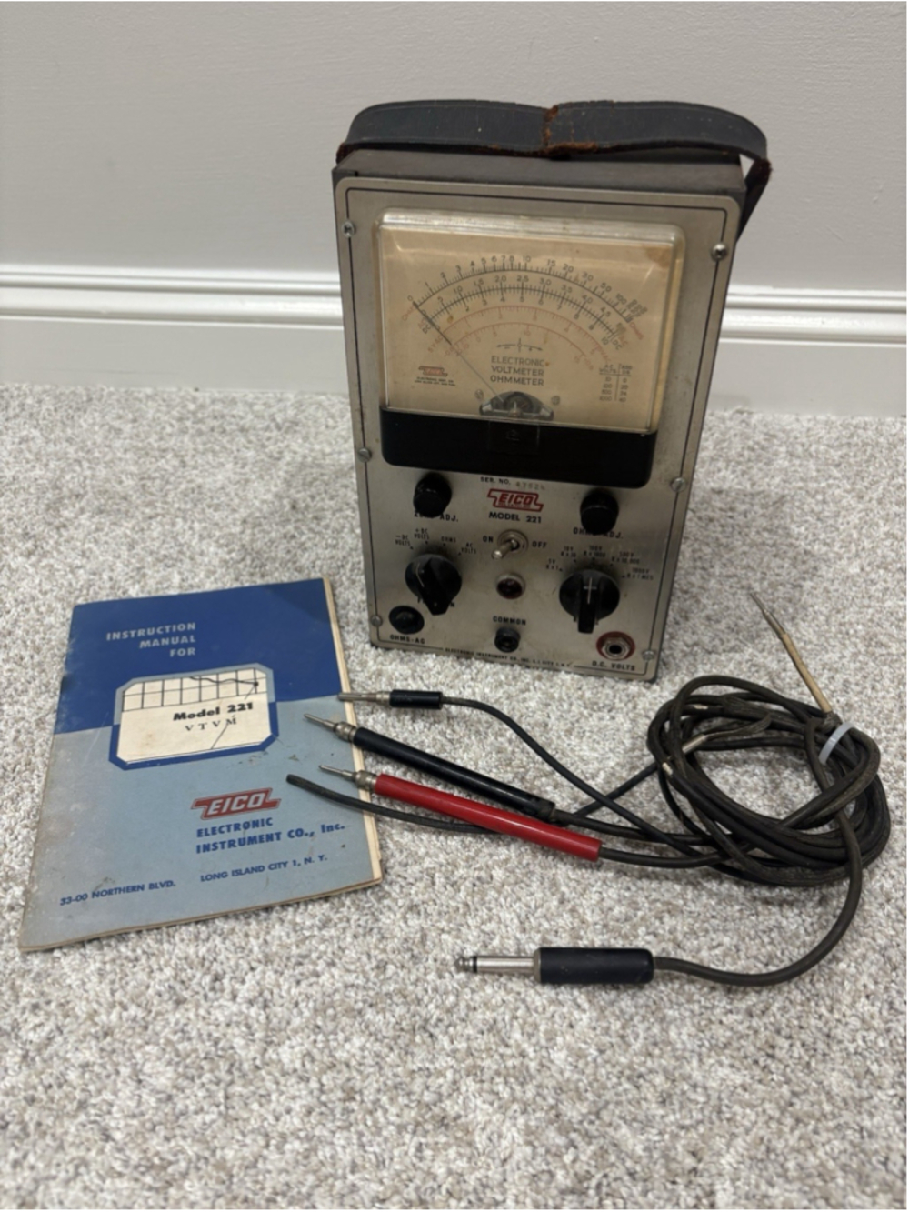 Vintage EICO 221 Vacuum Tube Voltmeter VTVM w/ Probes Manual Powers On Tested